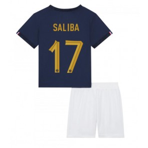 Frankrike William Saliba #17 babykläder Hemmatröja barn VM 2022 Korta ärmar (+ Korta byxor)